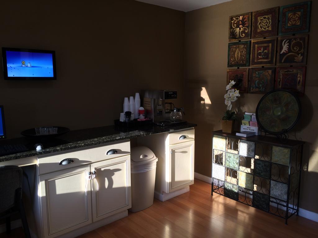 Americas Best Value Inn Near Downtown Nashville Bagian luar foto