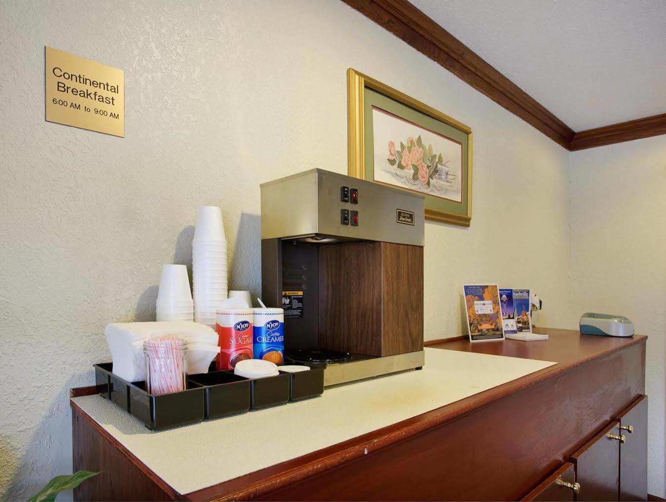 Americas Best Value Inn Near Downtown Nashville Bagian luar foto